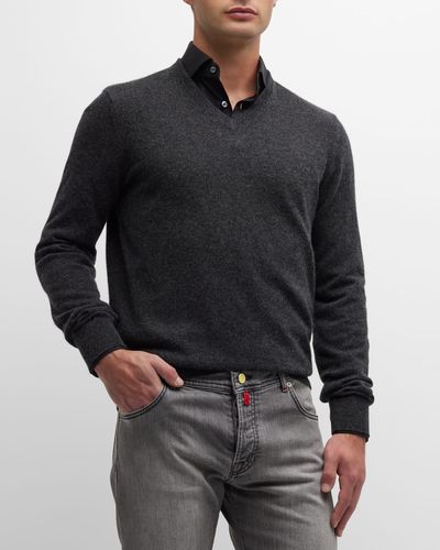 Neiman Marcus Cashmere V-neck Sweater - Black