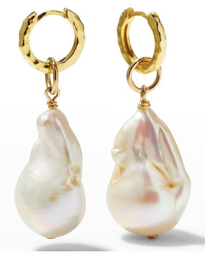 Margo Morrison Baroque Pearl Hammered Huggie Earrings - Metallic