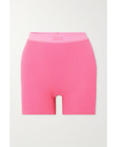 Skims Cotton Rib Boxer – Pink – Shorts Aus Geripptem Jersey Aus Einer Baumwollmischung
