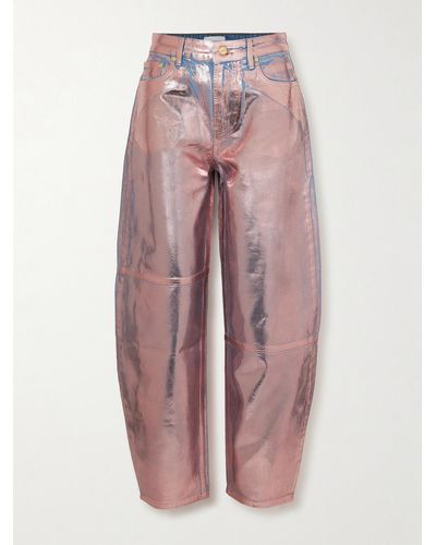 Ganni + Net Sustain Stary Hoch Sitzende Jeans Mit Weitem Bein Aus Bio-denim In Metallic-optik - Pink