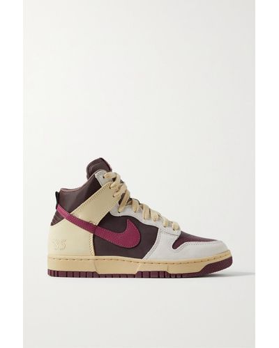 nike suede shoes