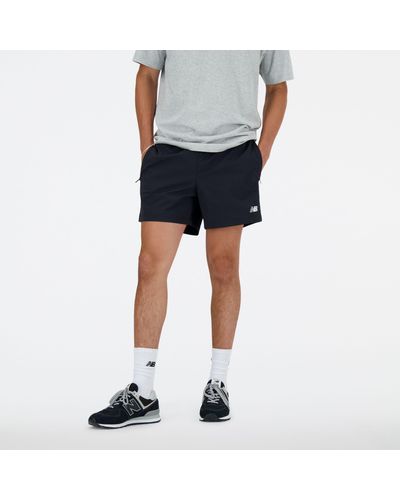New Balance Athletics Stretch Woven Short 5" In Black Polywoven - Blue