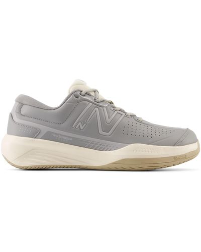 New Balance 696v5 Tennis Shoes - Gray