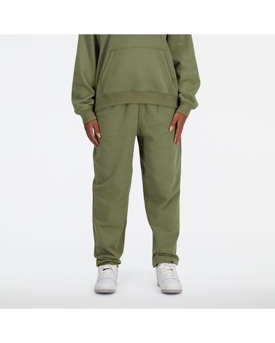 New Balance Athletics french terry jogger in verde