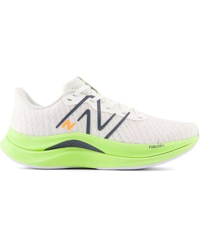 New Balance Fuelcell Propel V4 Sneakers - Green