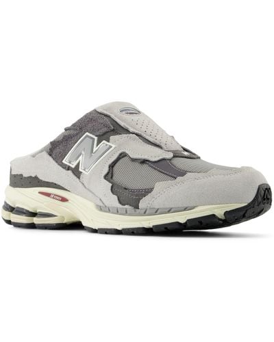 New Balance 2002n In Grey Suede/mesh - White