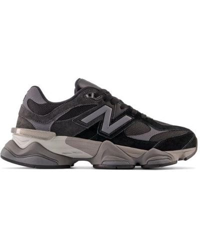 New Balance 9060 in nero/grigio