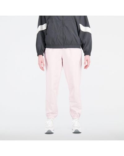 New Balance Athletics Remastered French Terry Pant Broek - Roze