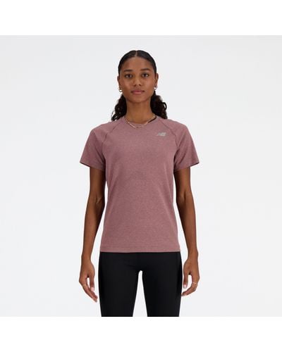 New Balance Knit slim t-shirt in marrone - Viola