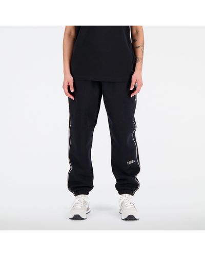 New Balance Essentials brushed back fleece pant in nero