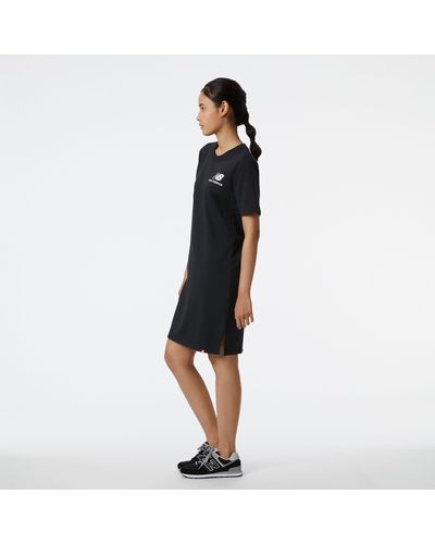 New Balance Nb Essentials Dress - Black