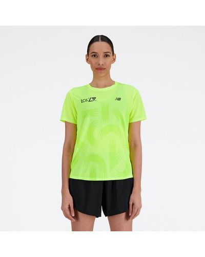 New Balance Femme London Edition Printed Nb Athletics Short Sleeve En, Poly Knit, Taille - Vert