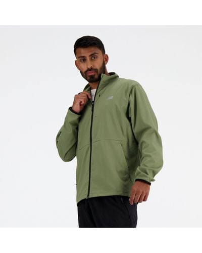 New Balance Stretch Woven Jacket In Green Polywoven