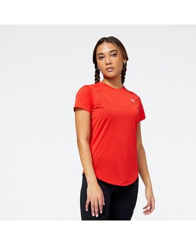 New Balance Femme Accelerate Short Sleeve Top En, Poly Knit, Taille - Rouge