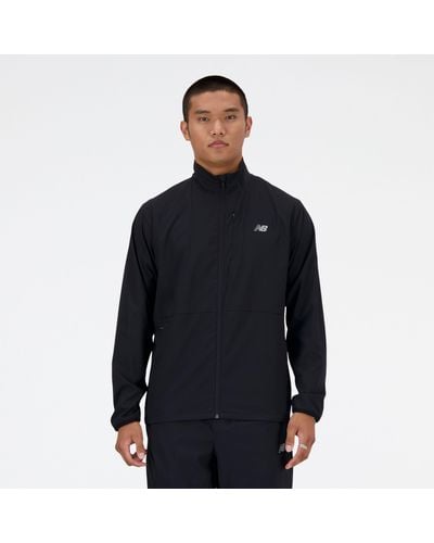 New Balance Stretch woven jacket in schwarz - Blau