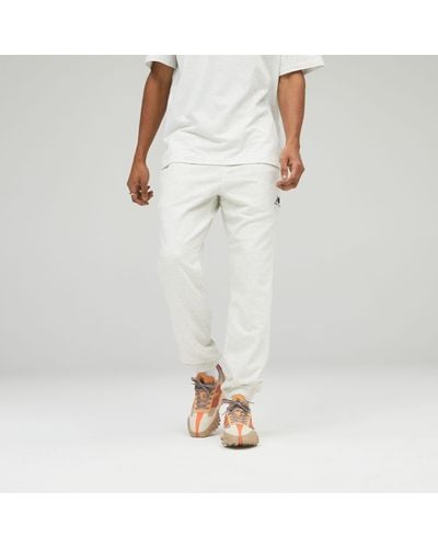 New Balance Uni-ssentials french terry sweatpant in bianca - Multicolore