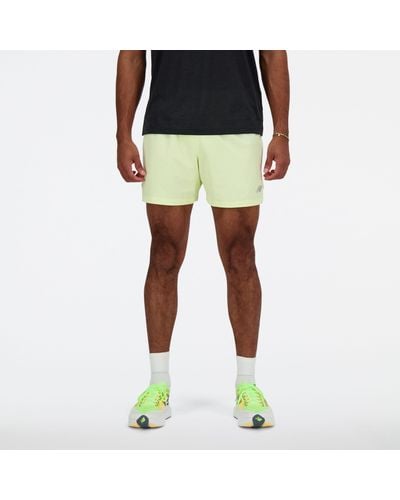New Balance Rc Short 5" In Green Polywoven - Yellow