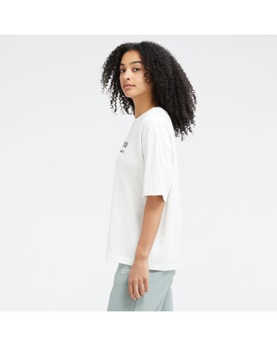 New Balance Linear heritage jersey oversized t-shirt in weiß