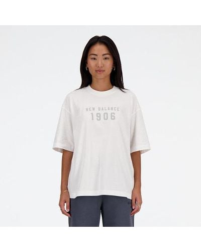 New Balance Femme Iconic Collegiate Jersey Oversized T-Shirt En, Cotton Jersey, Taille - Blanc