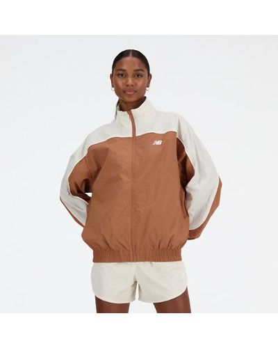 New Balance Femme Sportswear'S Greatest Hits Woven Jacket En, Polywoven, Taille - Marron