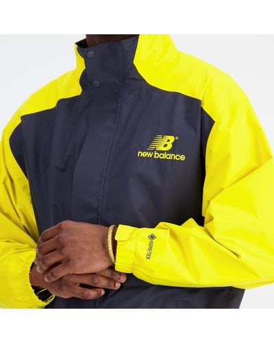 New Balance Archive Waterproof Gore-tex Jacket In Black Polywoven - Multicolour