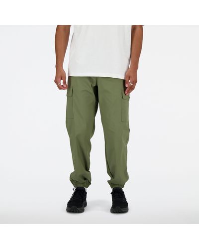 New Balance Twill cargo jogger in verde