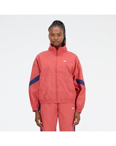 New Balance Femme Veste Athletics Remastered Woven En, Polywoven, Taille - Rouge