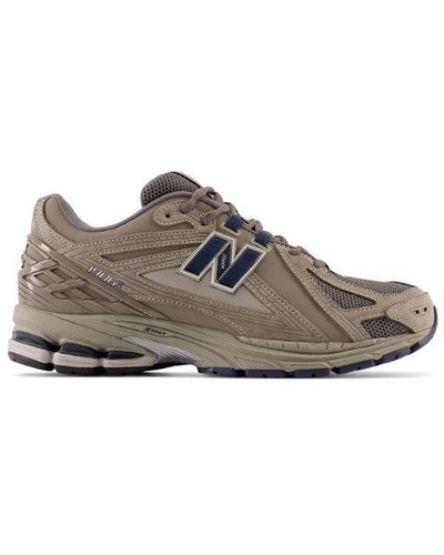 New Balance Homme 1906R En, Leather, Taille - Gris