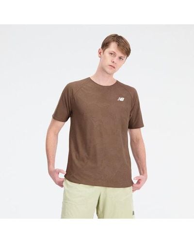 New Balance Homme Q Speed Jacquard Short Sleeve En, Poly Knit, Taille - Marron