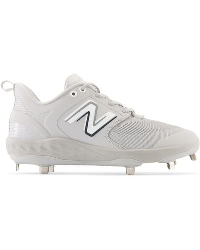 New Balance Fresh Foam X 3000 V6 Metal Baseball Shoes - Gray