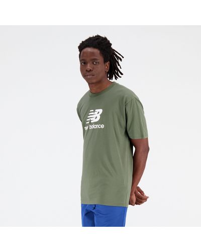 New Balance T-shirt essentials stacked logo cotton jersey short sleeve t-shirt in verde