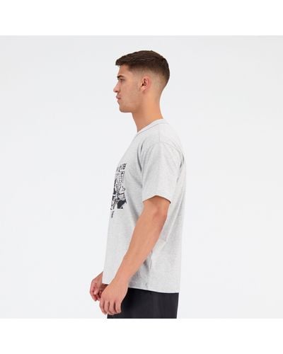 New Balance T-shirt athletics remastered graphic cotton jersey short sleeve in grigio - Bianco