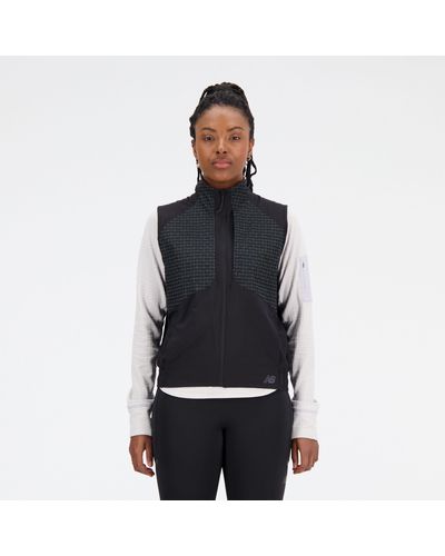 New Balance Impact run luminous packable vest in schwarz