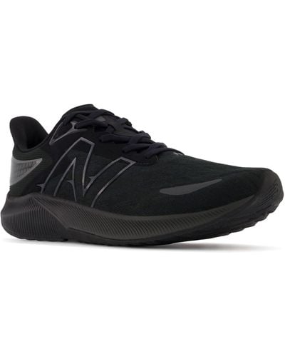 New Balance Fuelcell propel v3 in schwarz