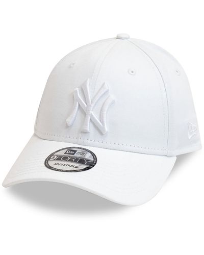 KTZ New York Yankees League Essential 9forty Adjustable Cap - White