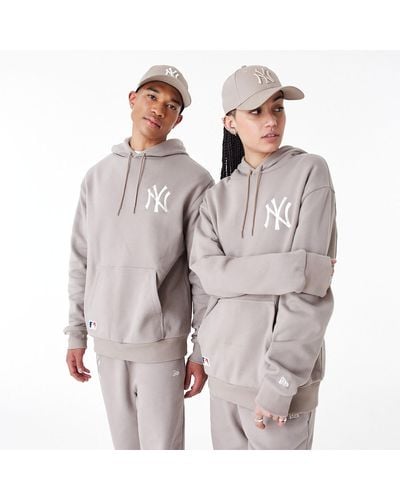 KTZ New York Yankees League Essential Oversized Pullover Hoodie - Brown
