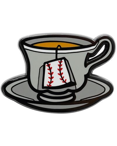 KTZ New Era Baseball Teacup Pin Badge - Black