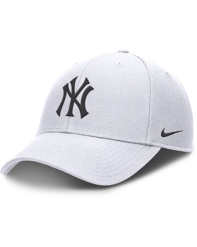 Nike New York Yankees Evergreen Club Dri-fit Mlb Adjustable Hat - White