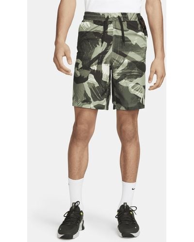 Nike Shorts versatili dri-fit non foderati 23 cm form - Verde
