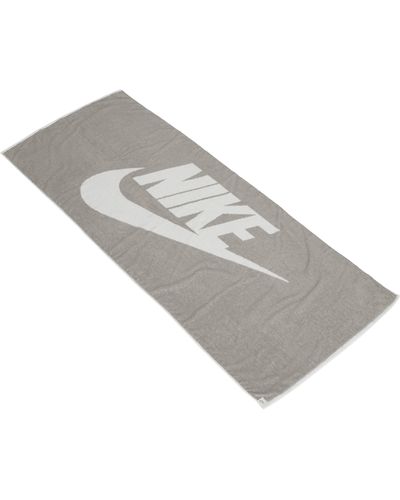 Nike Club Pool Towel - Gray