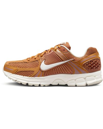 mens nike shoes brown
