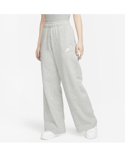 Nike Track pants and sweatpants for Women | Online Sale up to 67% off |