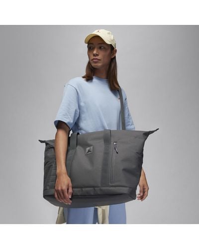 Nike Duffle Bag (35l) - Gray