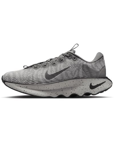 Nike Motiva Walking Shoes - Gray