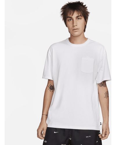 Nike Sportswear Premium Essentials Pocket T-shirt - White