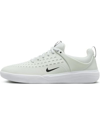 Nike Sb Zoom Nyjah 3 Skate Shoes - White