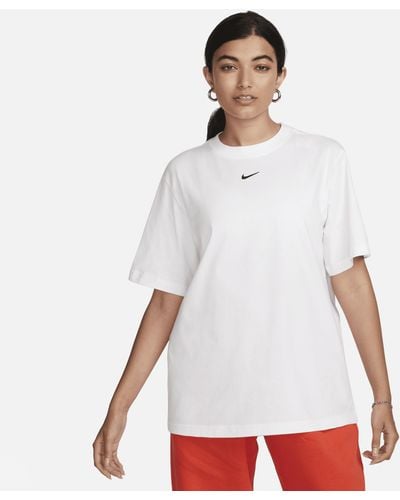 Nike Essentials T-shirts - White