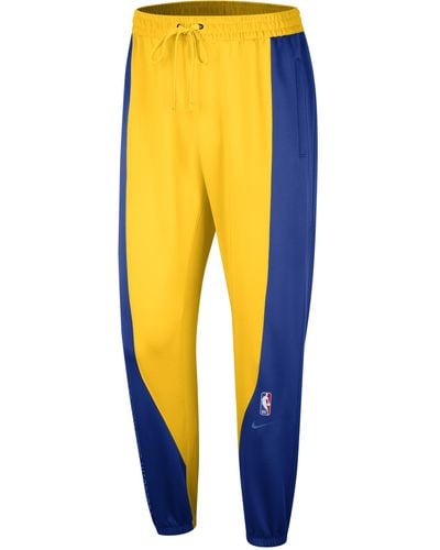 Nike Solo Swoosh Fleece Shorts 50% Recycled Polyester - Yellow