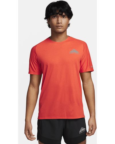 Nike Trail Solar Chase Hardlooptop Met Korte Mouwen En Dri-fit - Oranje