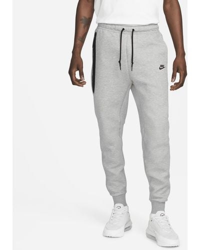 Nike Sportswear Tech Fleece sweatpants 50% Sustainable Blends - Gray